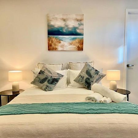 Morden Spacious New House Hamilton Luaran gambar
