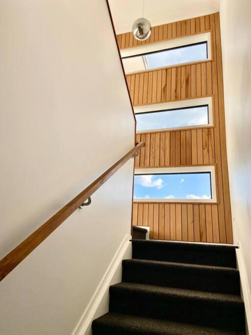 Morden Spacious New House Hamilton Luaran gambar
