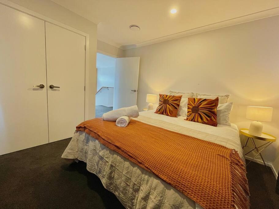Morden Spacious New House Hamilton Luaran gambar