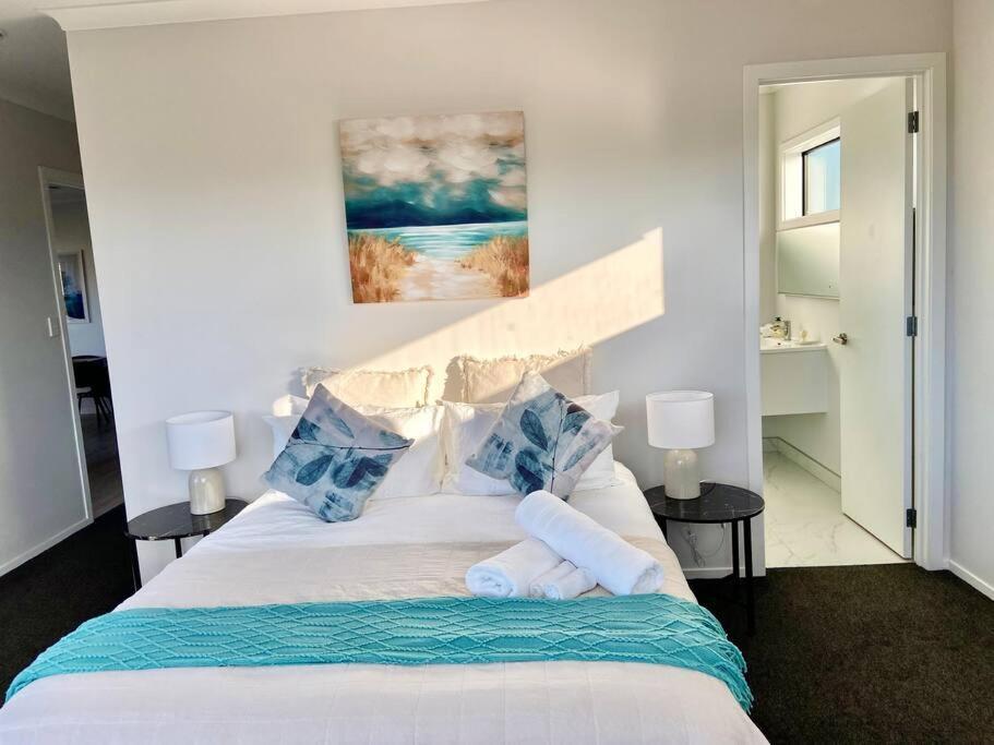 Morden Spacious New House Hamilton Luaran gambar