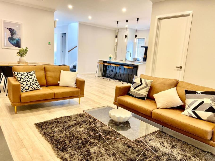 Morden Spacious New House Hamilton Luaran gambar